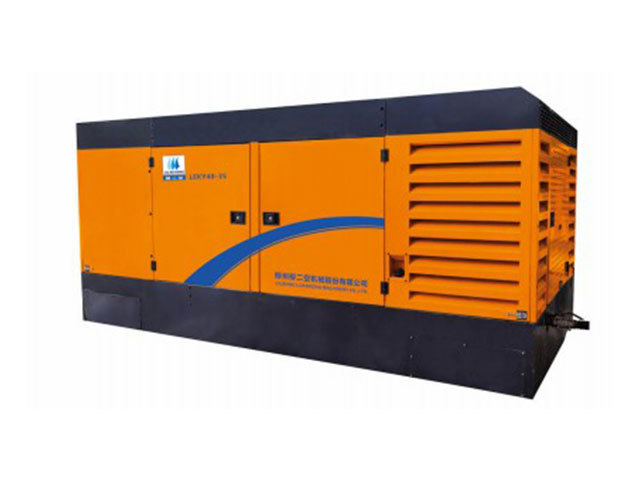 大(da)型移動(dòng)螺杆空(kong)壓機高(gāo)風壓